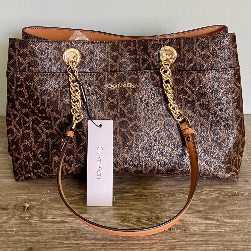🤎NWT🤎 Calvin Klein Signature Chained Satchel Monogram with Chain Strap
